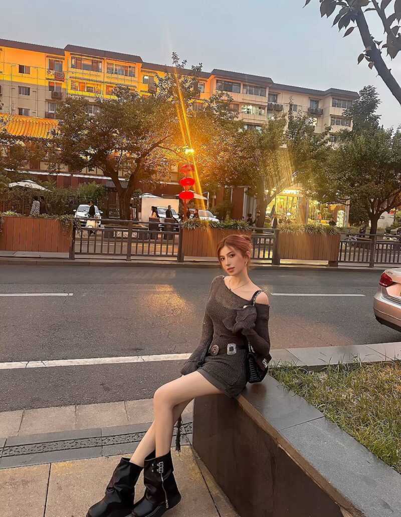 浙江杭州混血女孩20岁168身高，极品身材，6天2w，可过夜