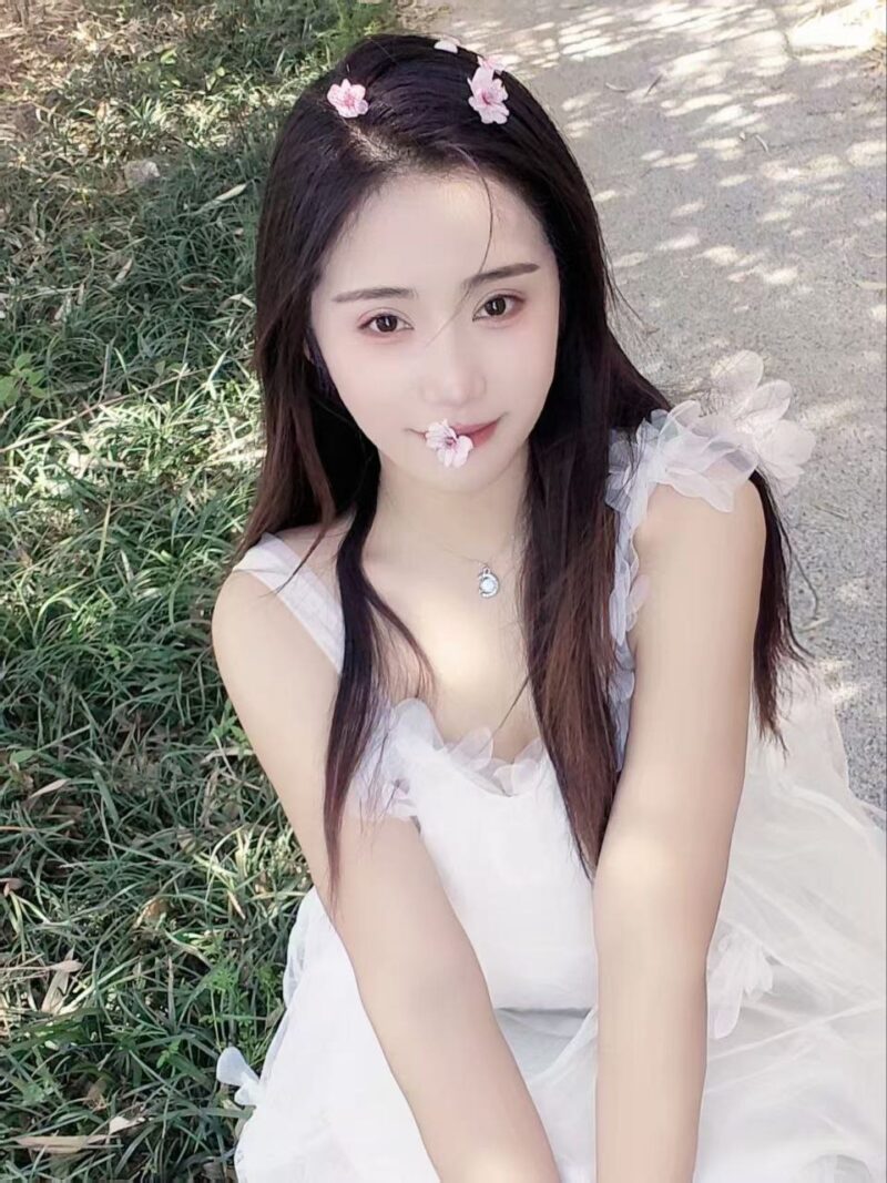 河南南阳25/170/110，虎口有个小纹身，听话，身材好，美丽，瓜子脸，能给老板提供情绪价值