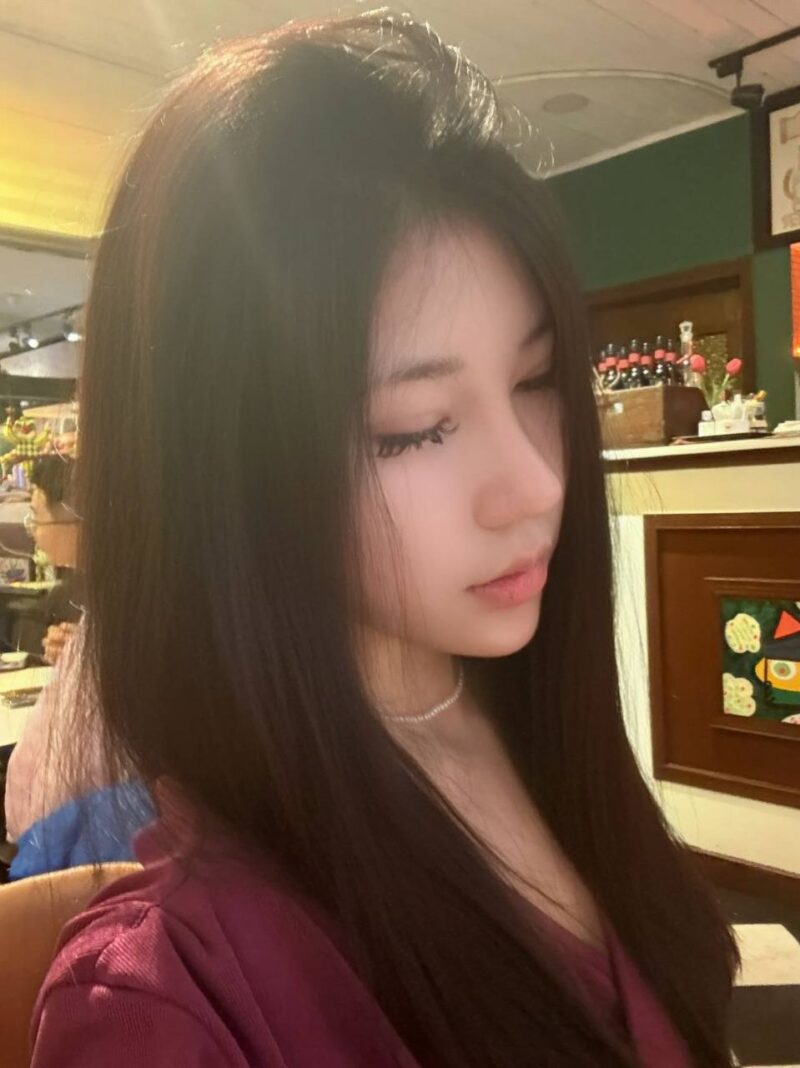 上海浦东05年大学生身高170，每月陪伴天数：7，期望零花钱：2万2