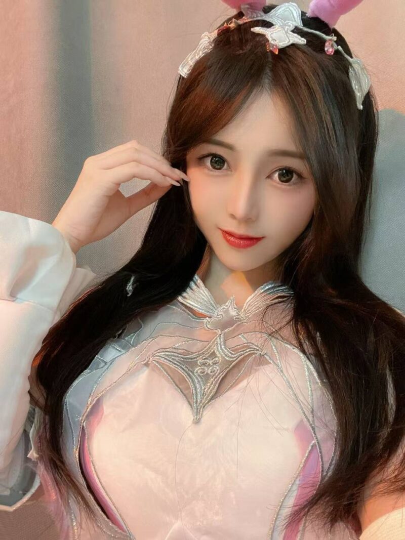 广东佛山or广州24/163/50，本科毕业，医美行业