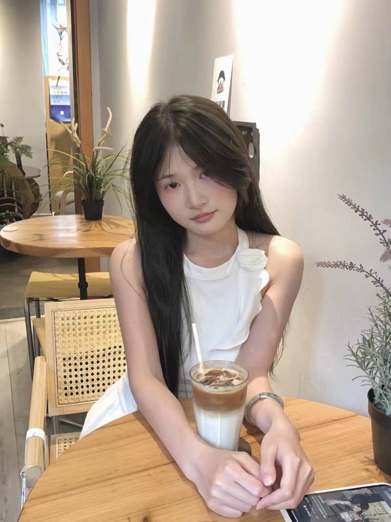 福建南靖无业女孩找金主包养18/159/76斤，刚满18，很嫩，性格好好，甜甜的